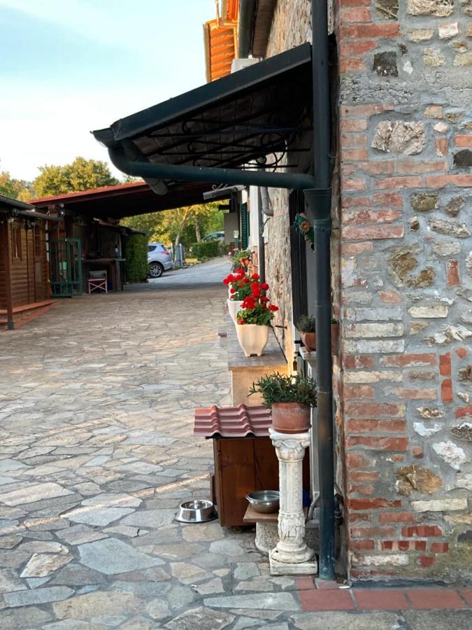 Apartamento La Fabbrichina Il Luogo Della Pace Camporbiano Exterior foto